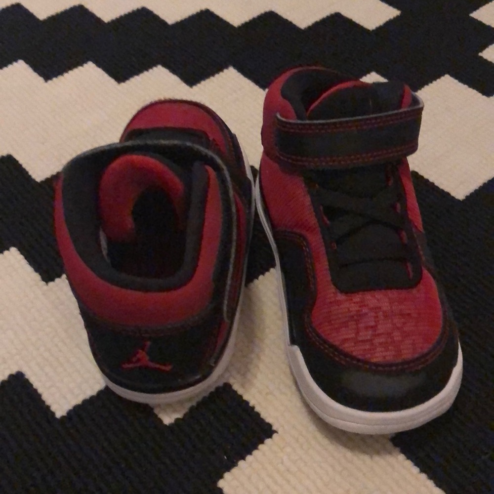 Toddler boy Jordan’s • size 7